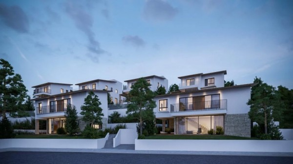 Luxury Hillside Living 